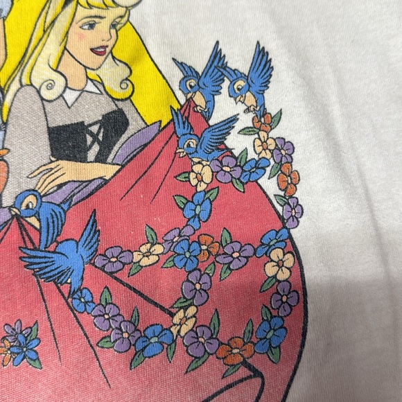 Disney Princess White T-Shirt S - Picture 13 of 17